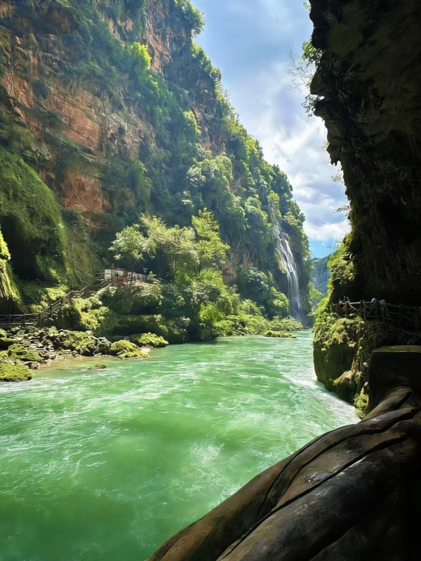 马岭河峡谷｜反向旅游，今年蕞惊喜的秘境-沐光橙香