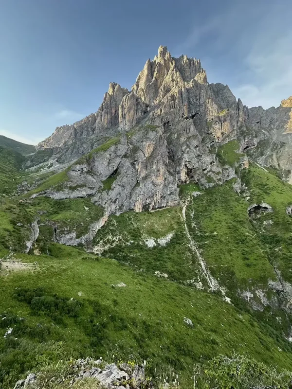 预计今年夏天会爆火的徒步路线，美到失语！！-沐光橙香